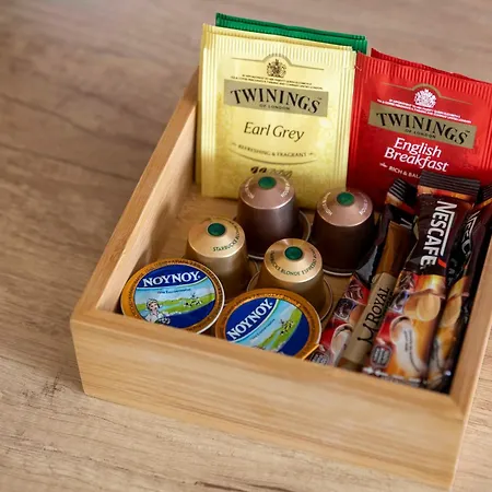 The Red Bee Apartament