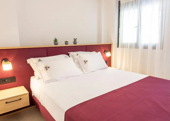 Apartament The Red Bee *