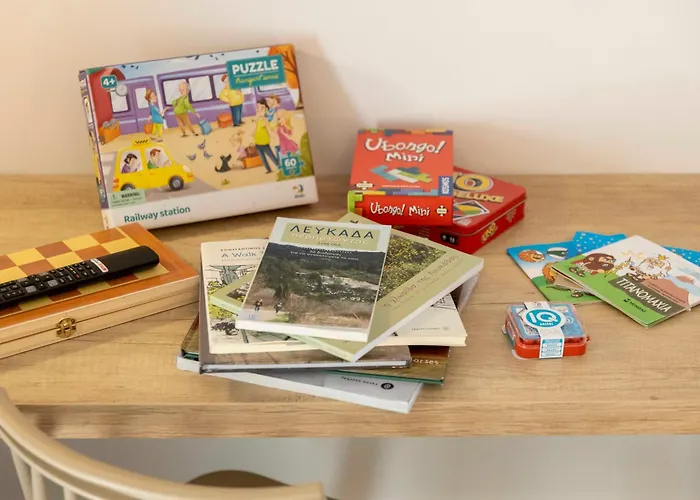 The Red Bee * Nikiana